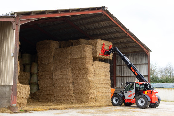 application_agriculture_telehandler_mlt_937_115_manitou