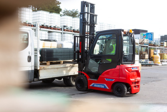 ME Lift Truck