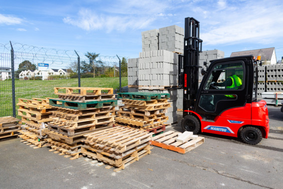 ME Lift Pallets