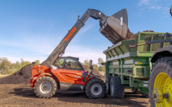 application_agriculture_telehandler_mlt_850_manitou