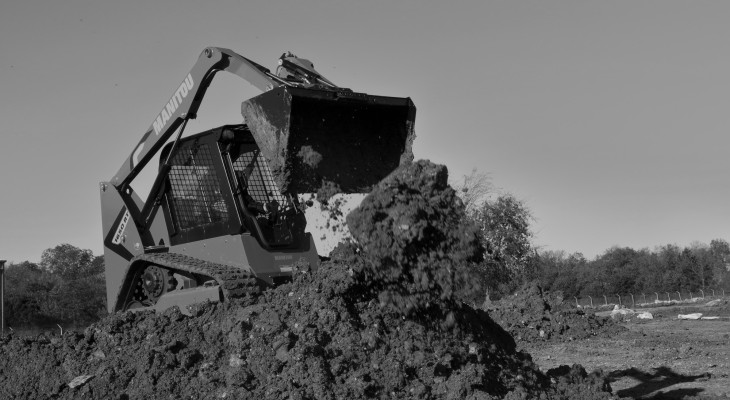 applications_compact_track_loaders_1650_rt_022