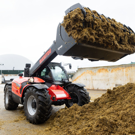 application_agriculture_telehandler_mlt_937_115