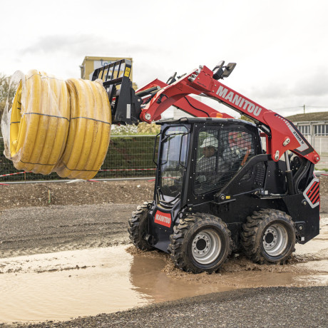 2100 V SKID STEER