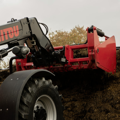 application_articulated_loader_mla_t_533_145_vp_manitou_099