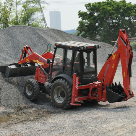 application_backhoe_loaders_mbl_745_manitou
