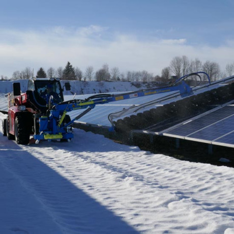 application_picture_manitou_mt420_renewable_energy