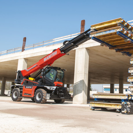 application_rotating_telehandler_mrt_2260_manitou