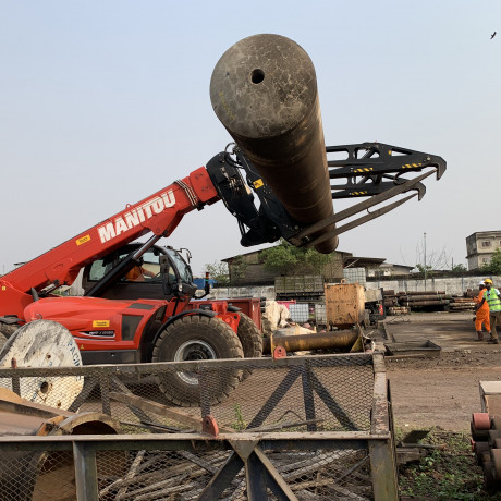 manitou machines oil and gas operations support